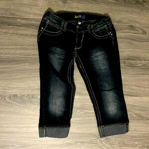 Angels capri denim jeans for juniors. Size 9